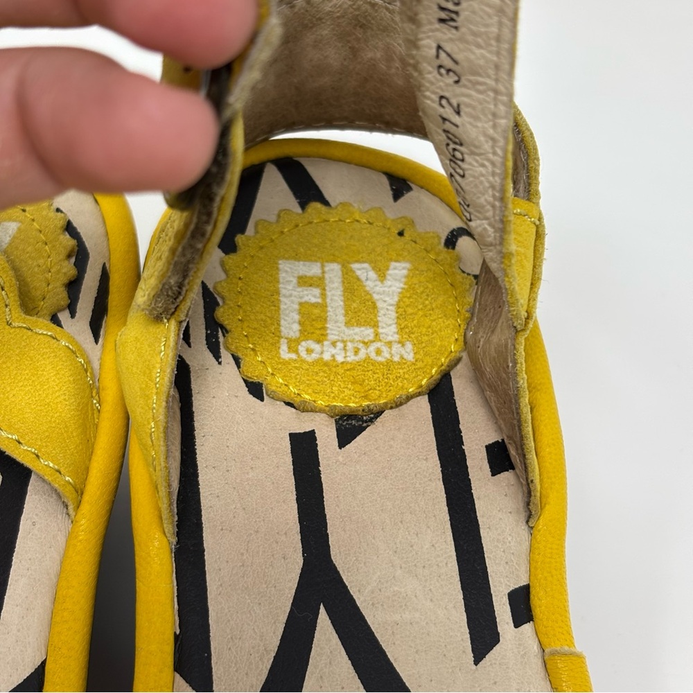 Fly London Yellow Suede Peep Toe Chunky Sandals Size 37 (6-6.5) - Picture 11 of 14